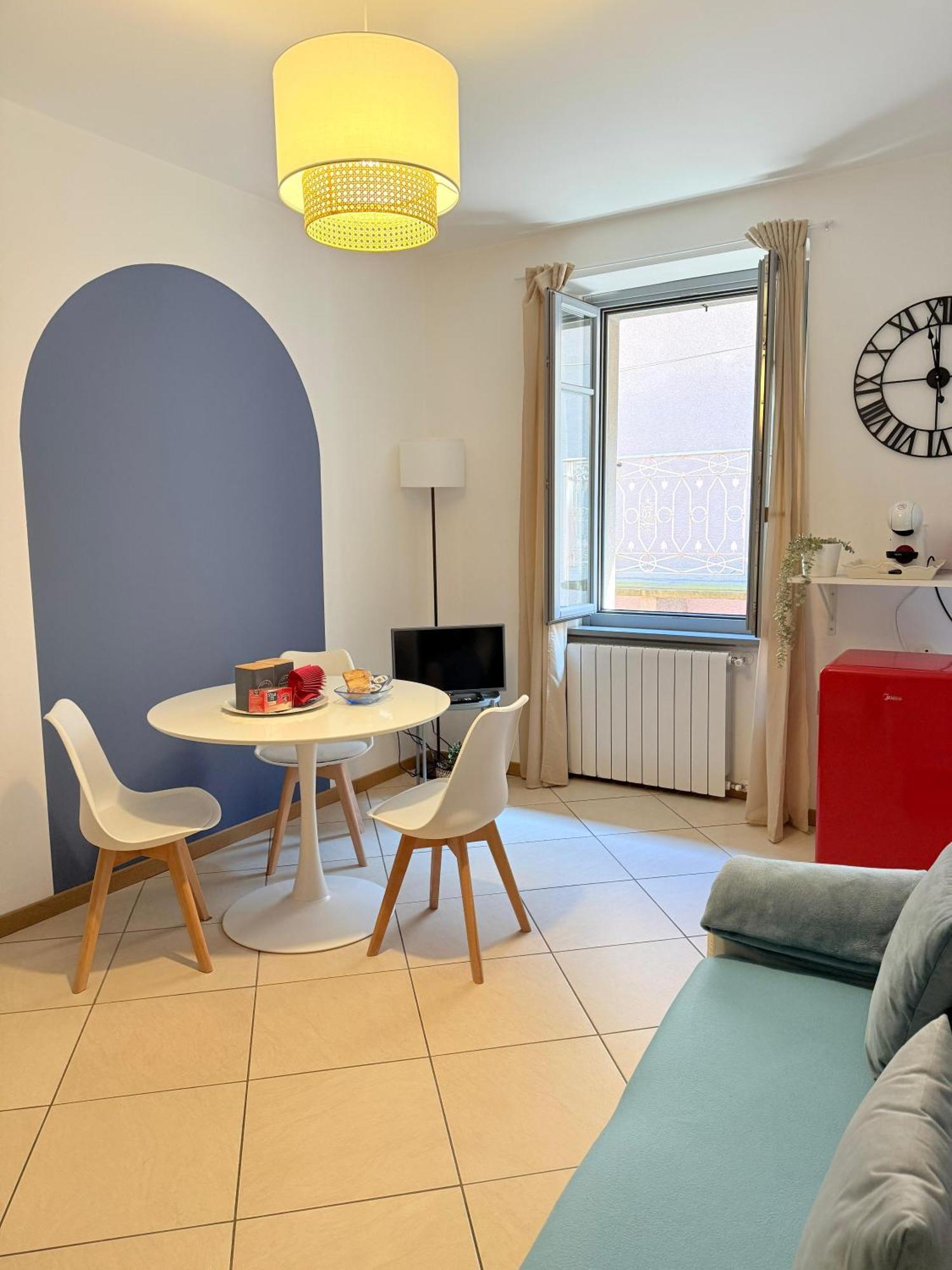 אומניה Residenze Blue Lake מראה חיצוני תמונה